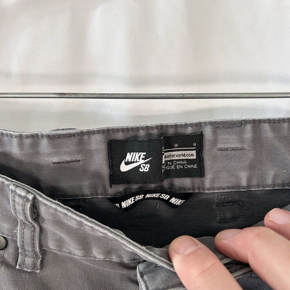 Nike SB Jeans Men's 32 Grey Distressed Cotton Blend Button Zip Vented Flaws - Picture 9 of 14